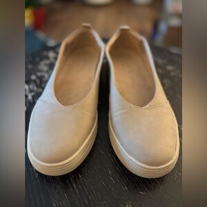 SOUL Naturalizer Tan Slip-On Flats